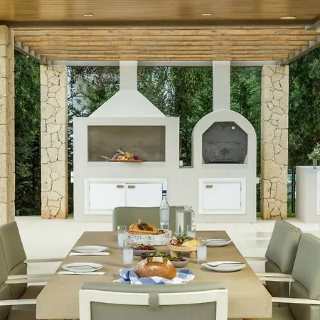 Βίλα Almyra Χαλικούνας