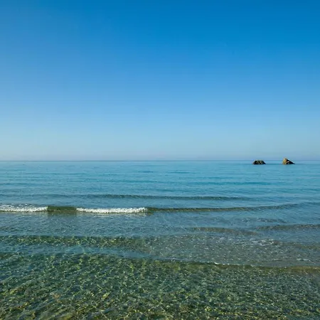 Βίλα Almyra Χαλικούνας