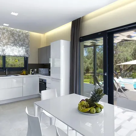 Almyra Villa Halikounas