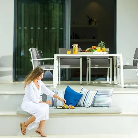 Almyra Villa Halikounas