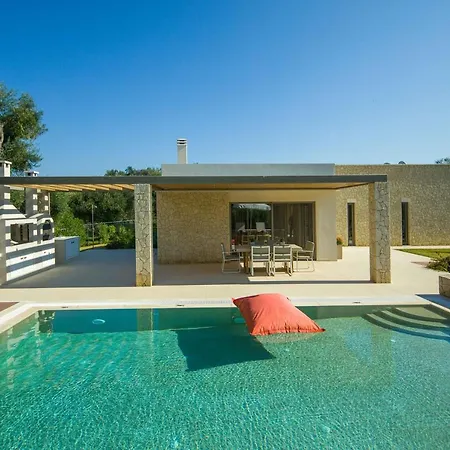 Villa Almyra Halikounas