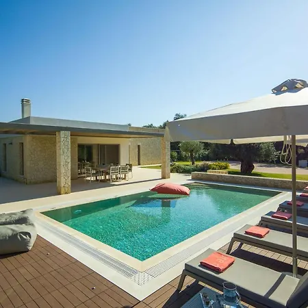 Villa Almyra Halikounas