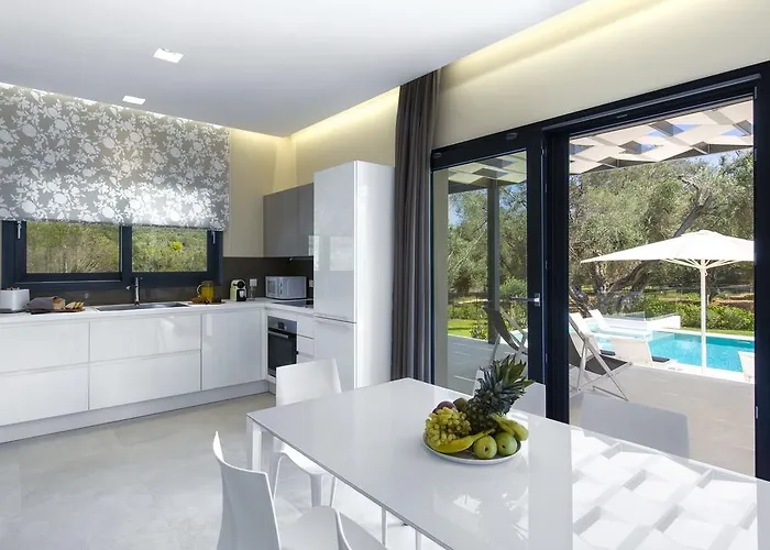 Almyra Вилла Halikounas