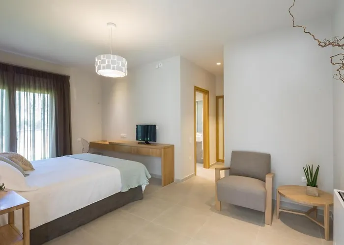 Almyra Вилла Halikounas