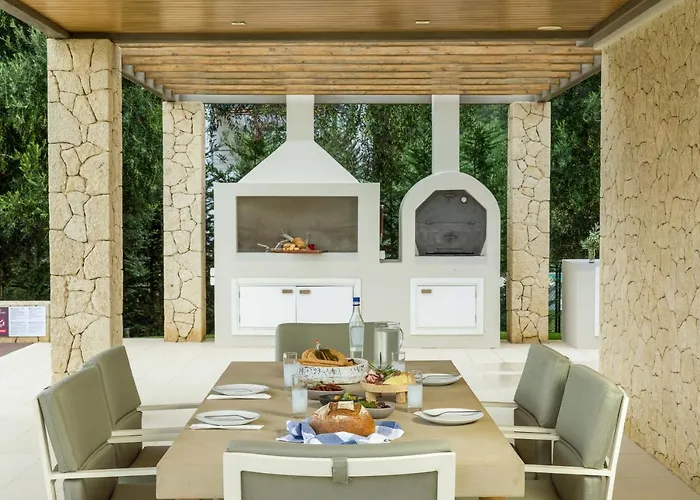 Вилла Almyra Halikounas