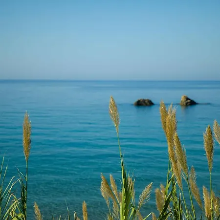 Almyra *